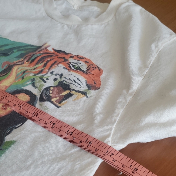 Katy Perry Roar Tee S - Picture 2 of 4